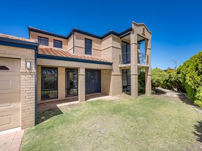 11 Graton Loop, Iluka WA 6028