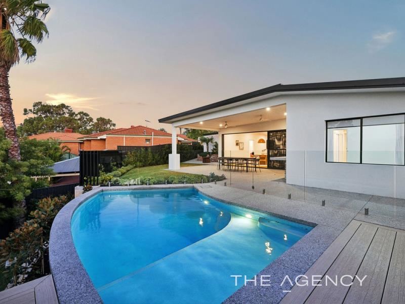 36 Gleddon Way, Hillarys WA 6025
