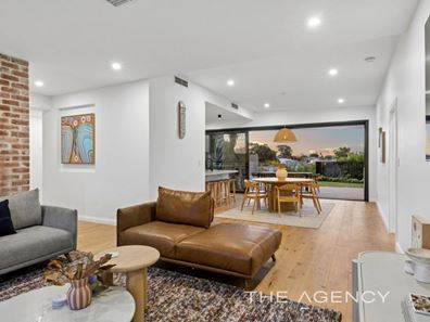 36 Gleddon Way, Hillarys WA 6025