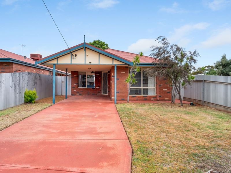16B Lyall Street, Lamington WA 6430