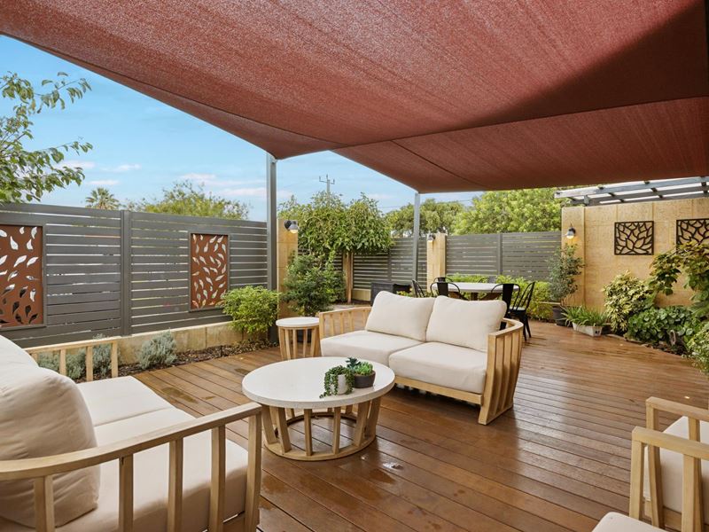 2 Waller Street, Rockingham