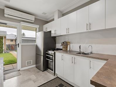 2 Waller Street, Rockingham WA 6168