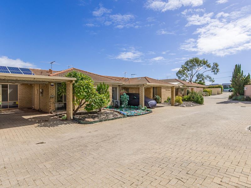 29/96 Simpson Avenue, Rockingham