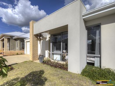 25 Danbulla Avenue, Bushmead WA 6055
