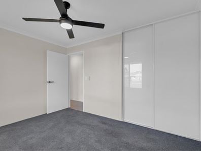 9 Jubilee Drive, Waikiki WA 6169