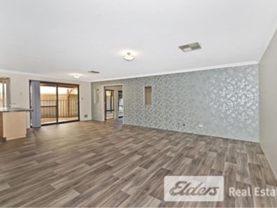 15 Logwood Avenue, Port Kennedy WA 6172