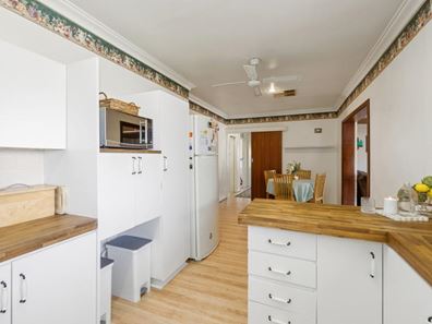 23 Bunney Road, Kelmscott WA 6111
