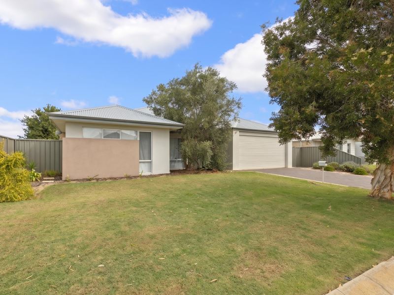 24 Vaucluse Way, Coodanup