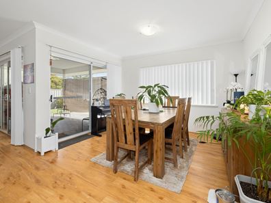 24 Vaucluse Way, Coodanup WA 6210