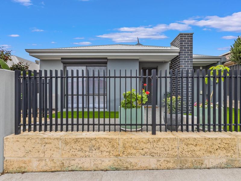 52 Equinox Avenue, Eglinton WA 6034