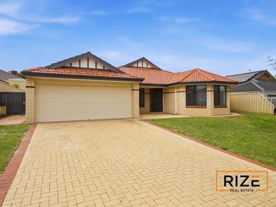 35 Crown Point Crescent, Butler WA 6036