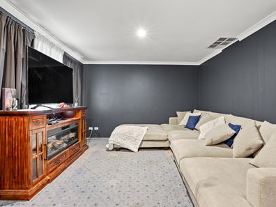 12 Gidgi Way, Waikiki WA 6169