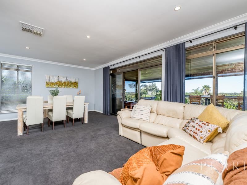 20 The Crest, Woodvale WA 6026