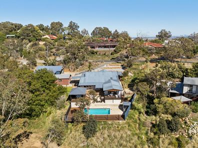 12 Parkway, Swan View WA 6056
