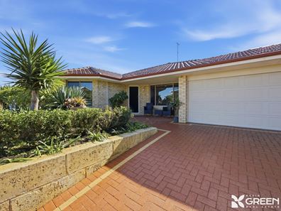 5 Highview Rise, Halls Head WA 6210
