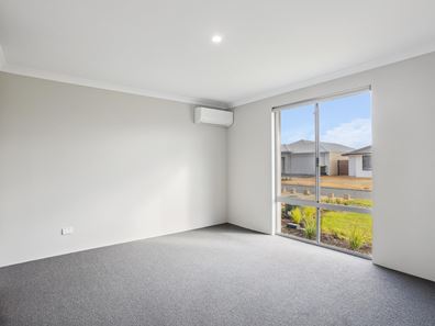 25 BINNINGUP TERRACE, Eglinton WA 6034