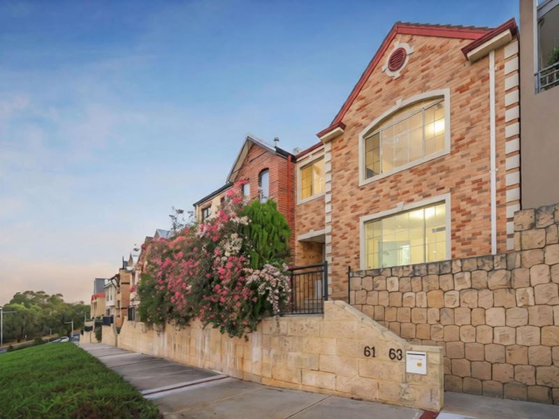 63 Lakeside Drive, Joondalup