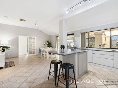 6 Tarra Close, Clarkson WA 6030