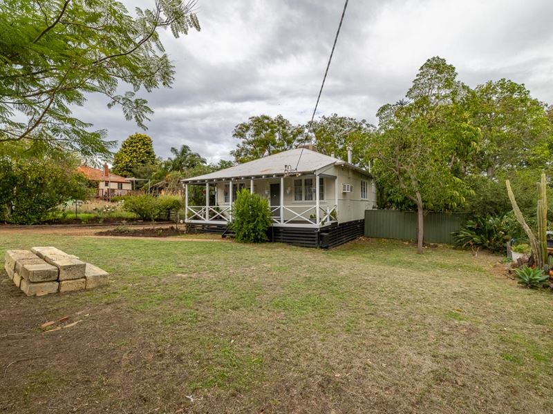 8 William Street, Armadale WA 6112