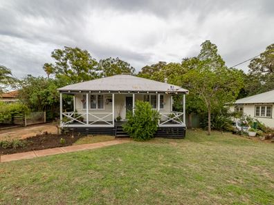 8 William Street, Armadale WA 6112