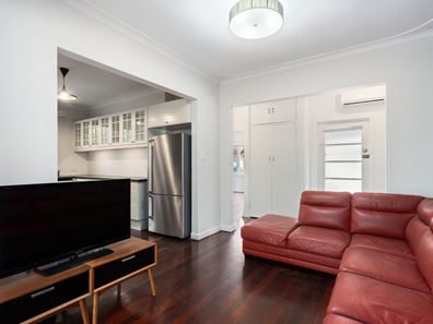 31 Bradley Street, Yokine WA 6060