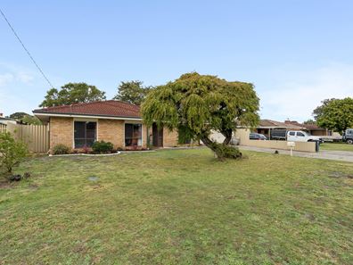34 Shamrock Way, Huntingdale WA 6110