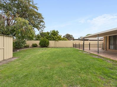 34 Shamrock Way, Huntingdale WA 6110