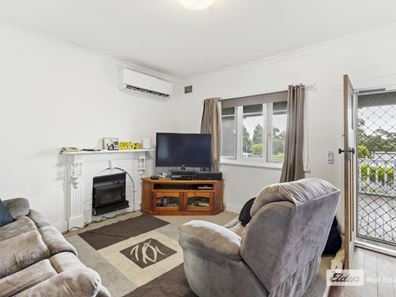 61 Katoomba  Street, Orana WA 6330
