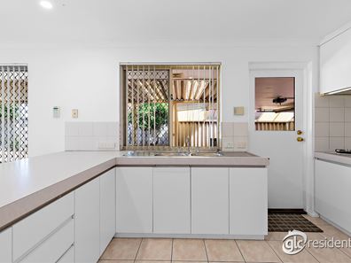 10 Turnbury Park Drive, Jandakot WA 6164
