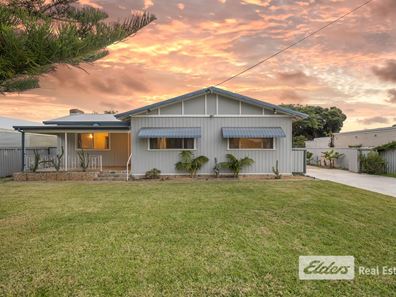 32 Fawdon Street, Safety Bay WA 6169