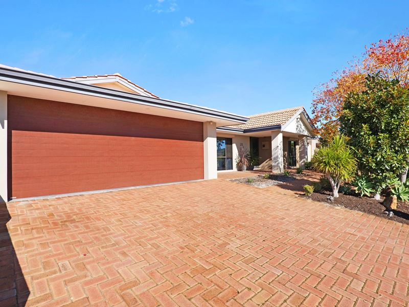 25 Mccaskill Way, Noranda