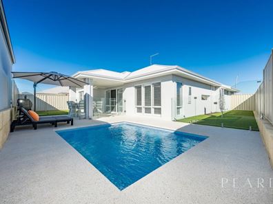 12 Venetian Road, Eglinton WA 6034