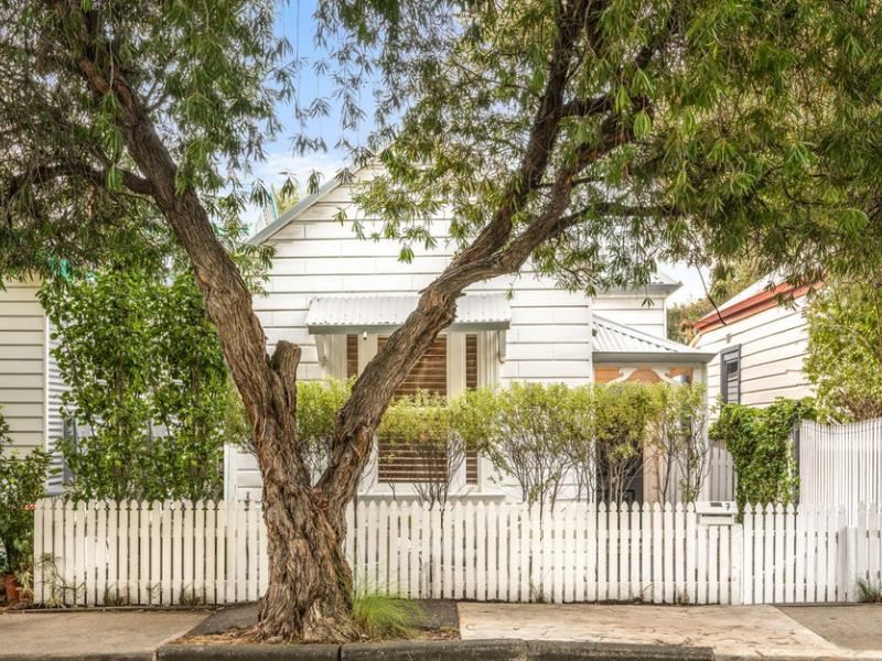 7 White Street, North Fremantle WA 6159