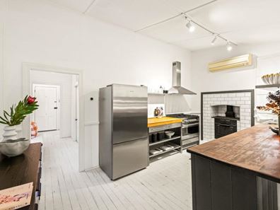 7 White Street, North Fremantle WA 6159