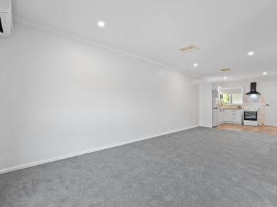 5/4 Merope Close, Rockingham WA 6168