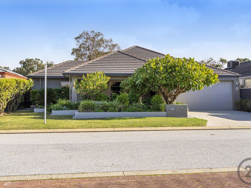 7 Little Heath Meander, Erskine WA 6210