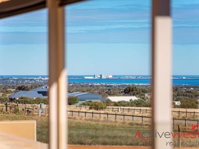 62 Pitchford Crest, White Peak WA 6532
