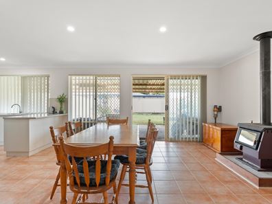 20 Pallarup Grove, Waikiki WA 6169