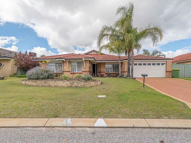 6 Lily Place, Thornlie WA 6108