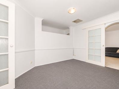 6 Lily Place, Thornlie WA 6108