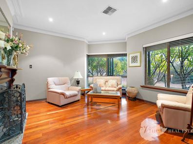 46 Hermitage Drive, The Vines WA 6069