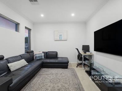 34A Leeds Street, Dianella WA 6059