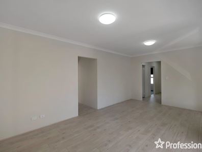 4/36 Willespie Drive, Pearsall WA 6065