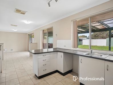 29 Bedingfeld Road, Greenfields WA 6210