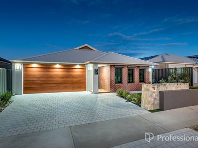 8 Seddon Parade, Alkimos WA 6038