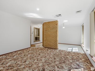 122A Mallard Way, Cannington WA 6107