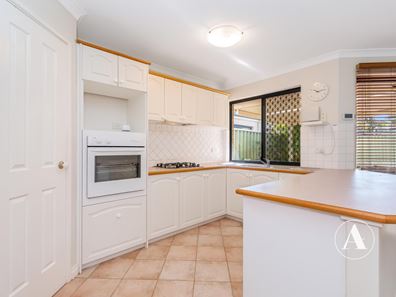 2/2 Mayfair Street, Nollamara WA 6061