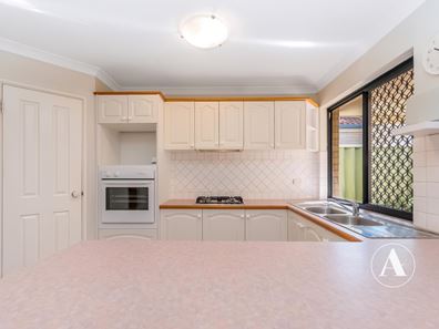 2/2 Mayfair Street, Nollamara WA 6061