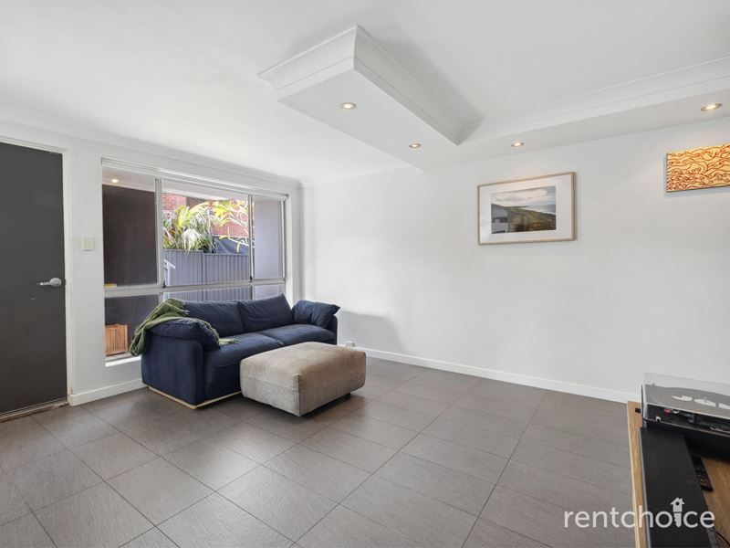 4/39 Kinsella Street, Joondanna WA 6060