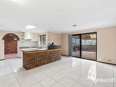 18 Cutter Crescent, Beldon WA 6027